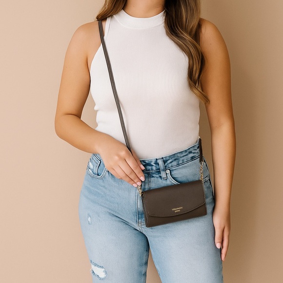 Kate Spade Crossbody Wallet Bag with Strap